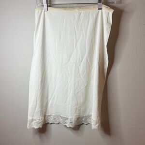 Classic Lace Hem Half Slip - White